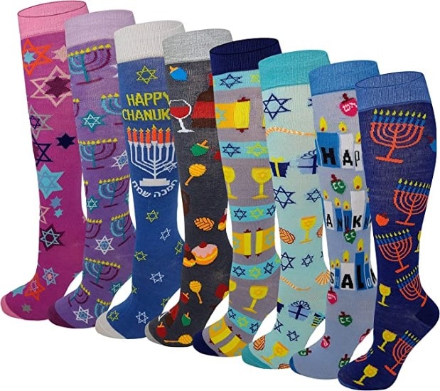 8 pairs of unisex Hanukkah-patterned knee-high socks 